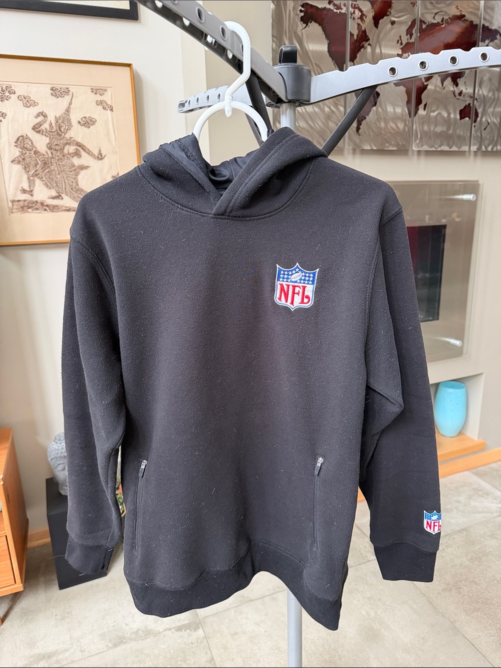 NFL Black Hooded Sweatshirt with Chest Shield Logo - Kids size XL